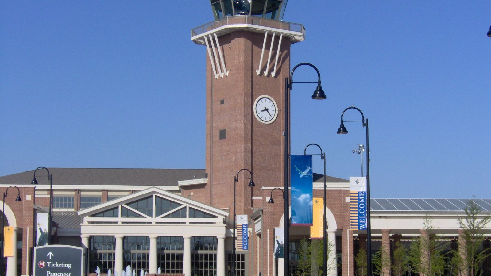 United Airlines AEX Terminal – Alexandria International Airport