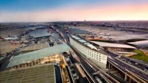 United Airlines CDG Terminal - Paris Charles de Gaulle Airport