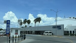 United Airlines CZM Terminal - Cozumel International Airport